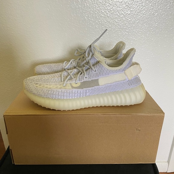 Adidas Yeezy Boost 350 v2 - Static Reflective - Mens 7.5 - Picture 3 of 8